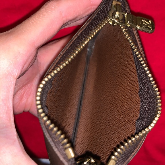 • Louis Vuitton Monogram Key Cles • - Picture 9 of 9